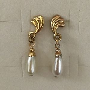 [Fashion Jewelry] Pearl Drop Earrings